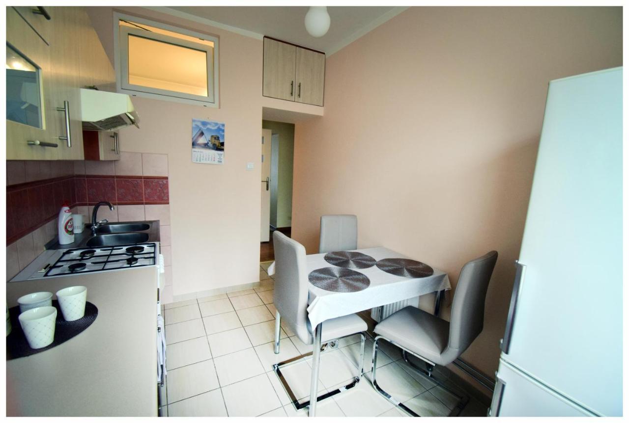 Color 24 Apartament IV Apartment Stalowa Wola Luaran gambar